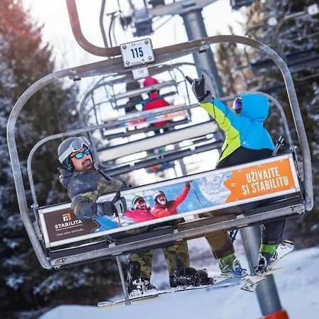 Fiona With Jacuzzi *