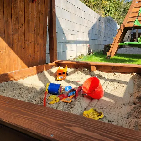 Fiona With Jacuzzi *