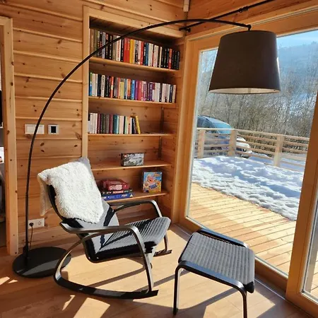 Fiona With Jacuzzi *