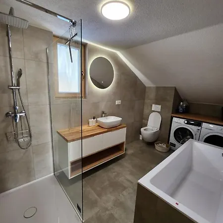 Fiona With Jacuzzi * Mýto pod Ďumbierom