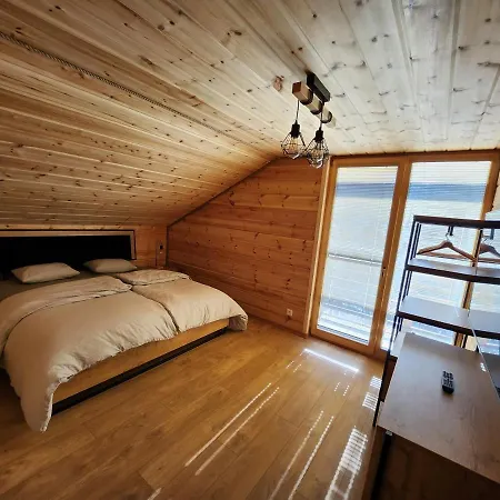 Fiona With Jacuzzi Mýto pod Ďumbierom