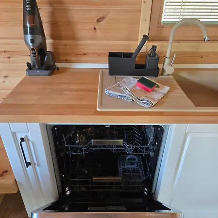 Fiona With Jacuzzi Vakantiehuis